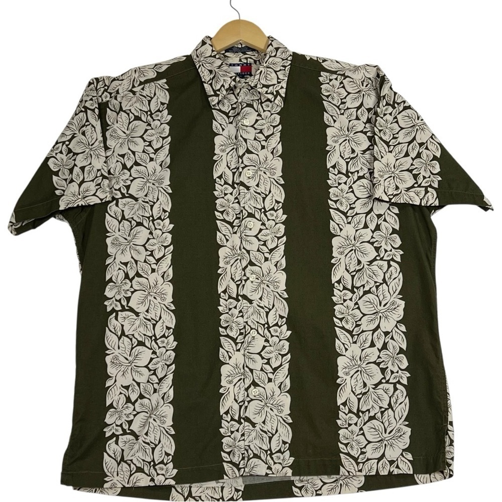 Tommy Hilfiger Hawaiian short sleeve Tiki floral size medium
